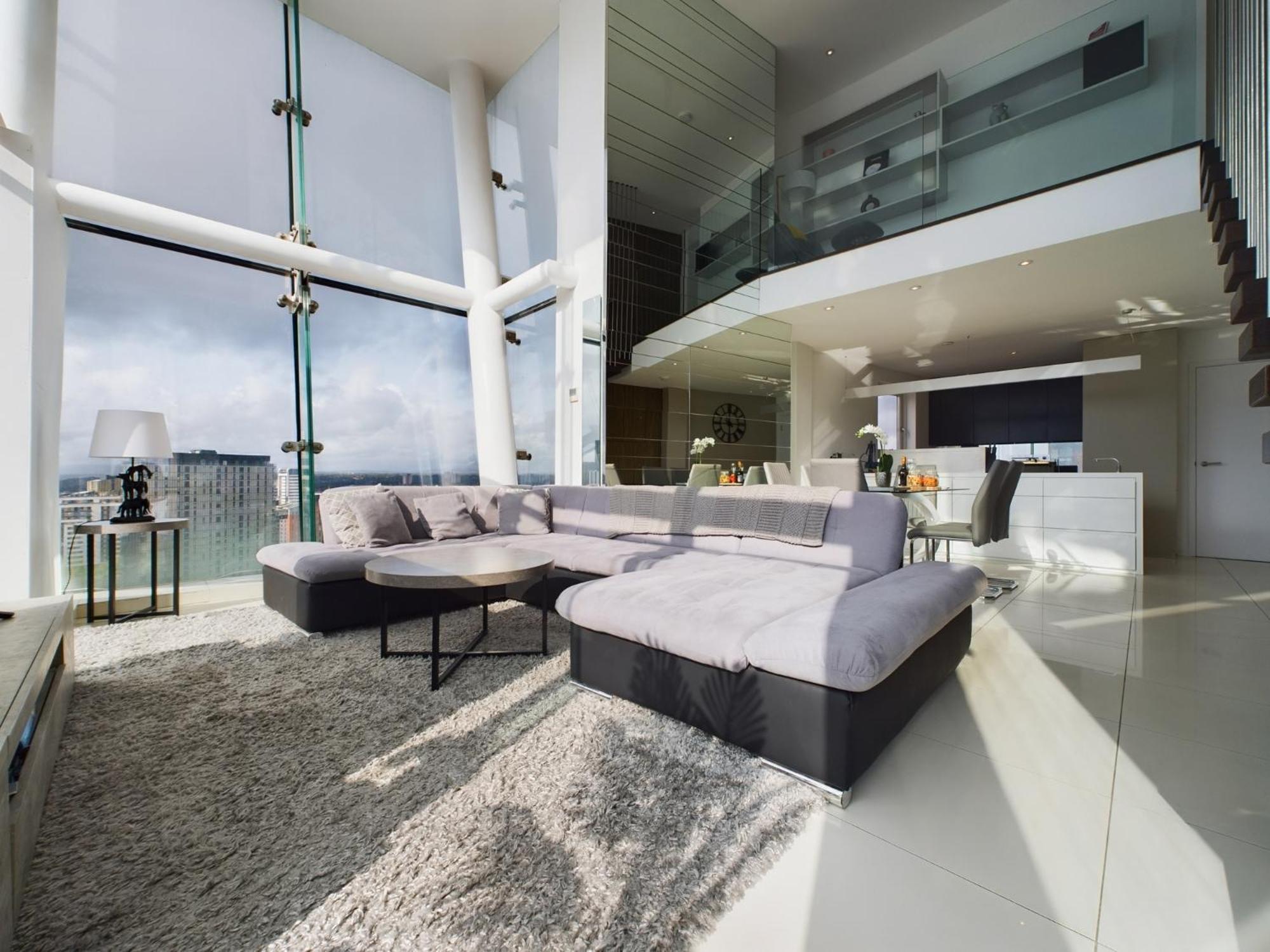 Amazing Skyline Views 3br Duplex With Free Parking * Manchester