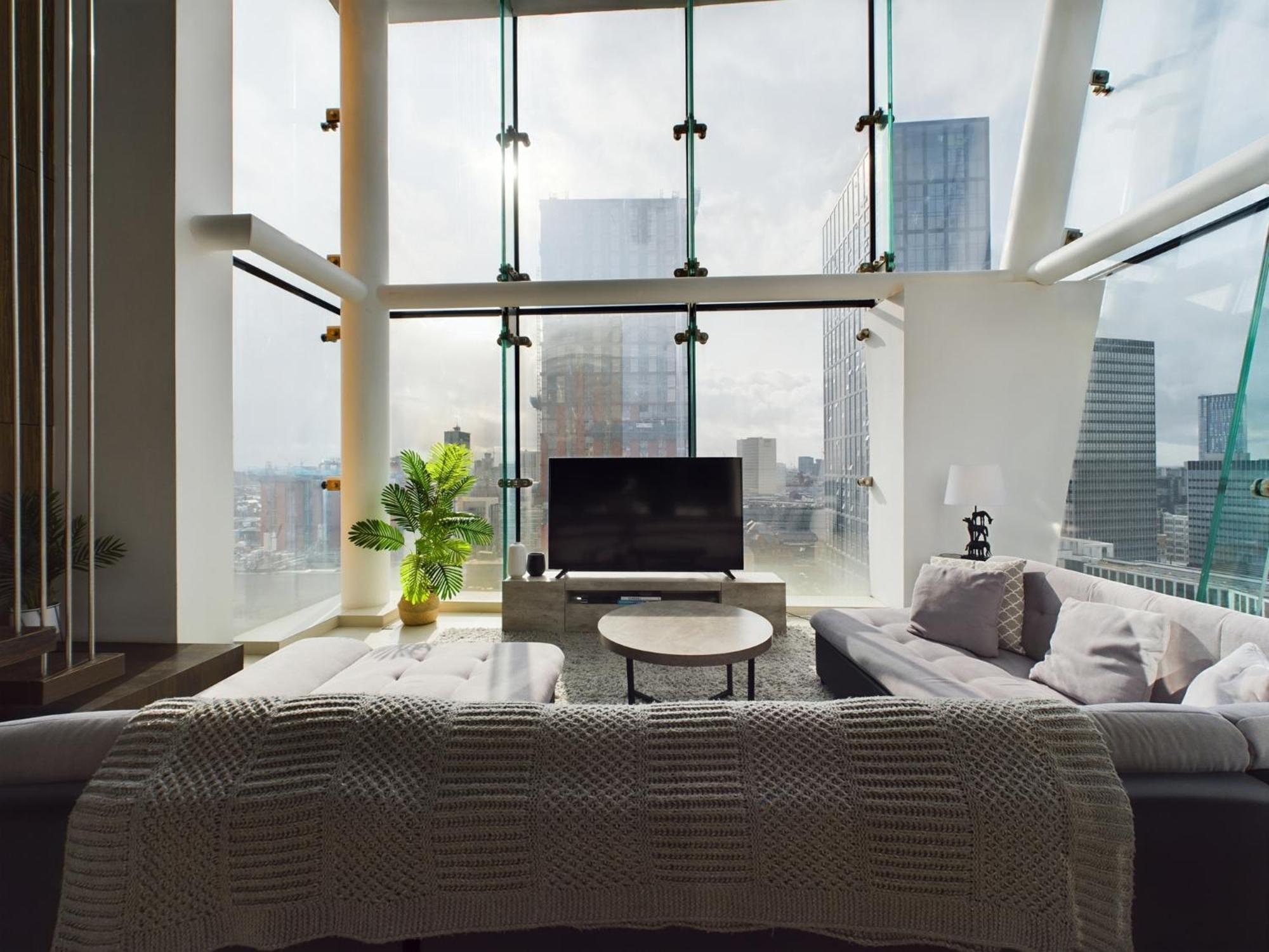 Amazing Skyline Views 3br Duplex With Free Parking * Manchester