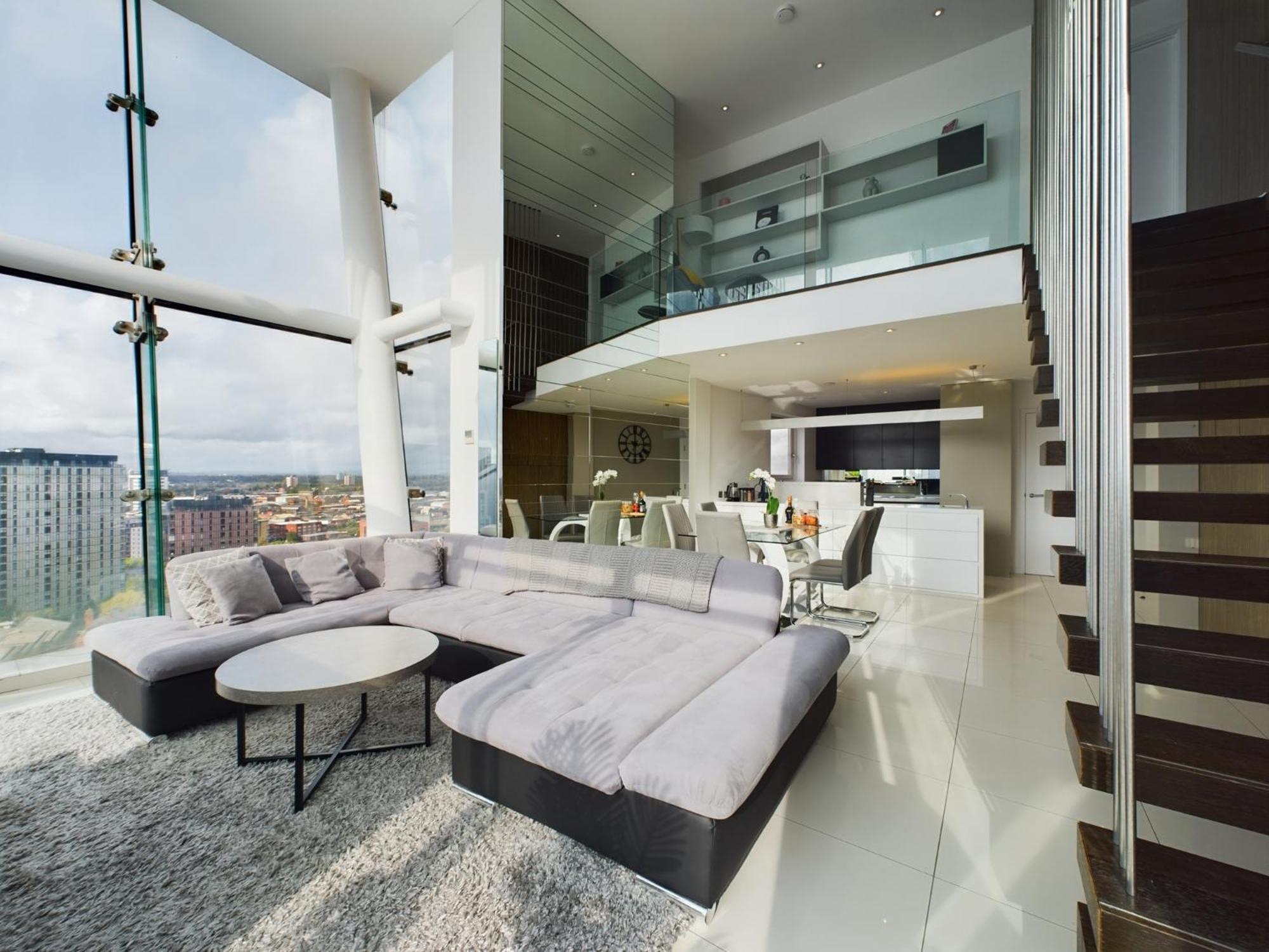 Amazing Skyline Views 3br Duplex With Free Parking * Manchester